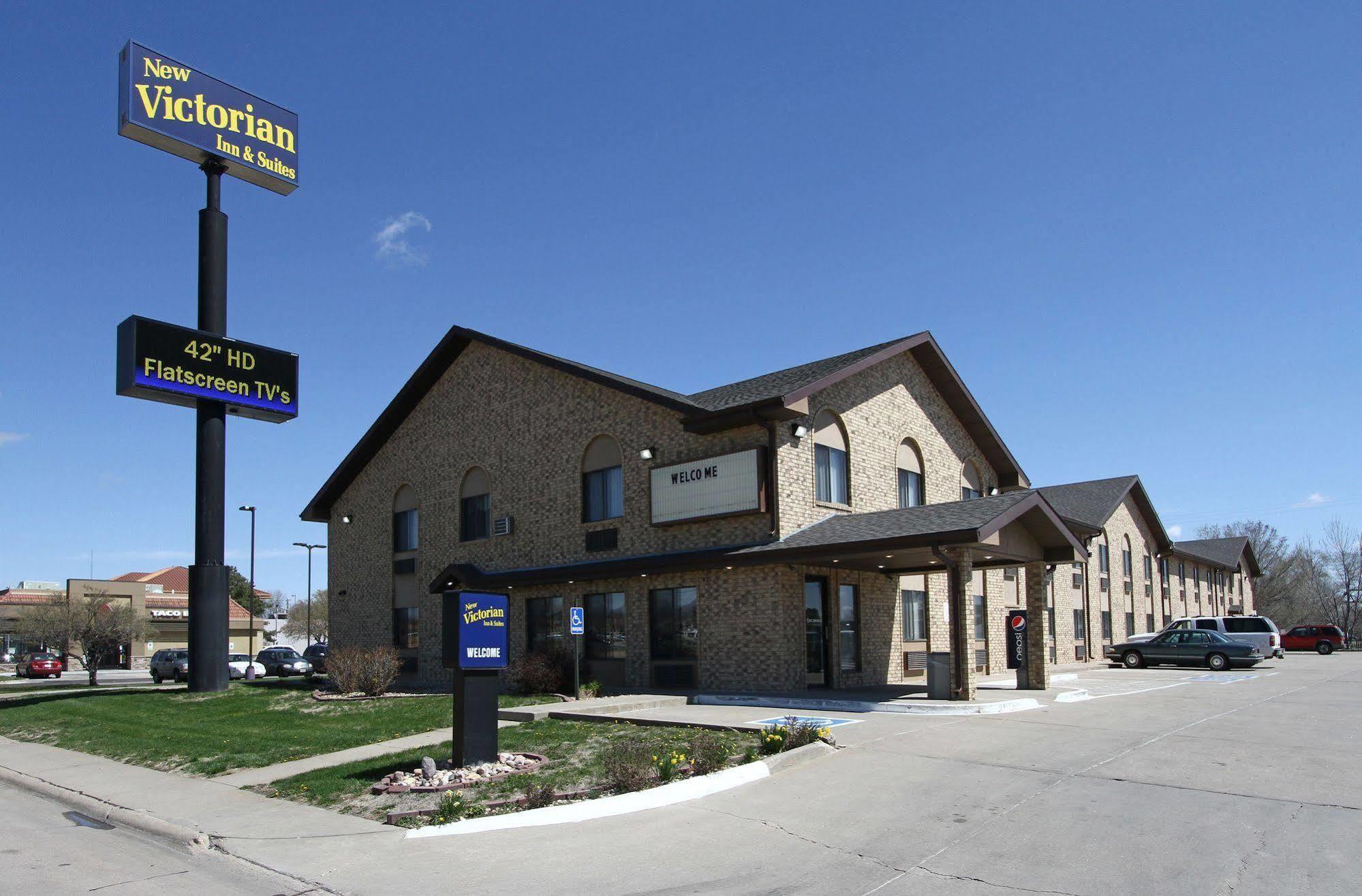 New Victorian Inn & Suites Киърни Екстериор снимка